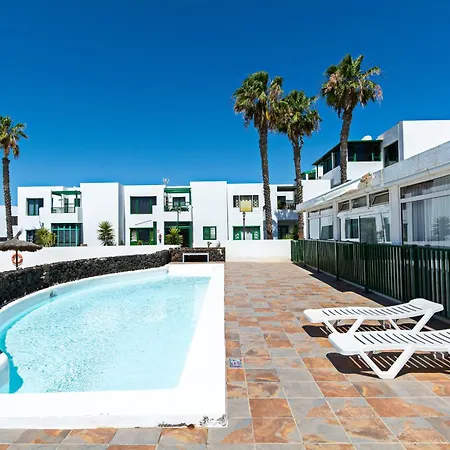 Tuscan 2br Seaviews Terrace & Pool Appartement